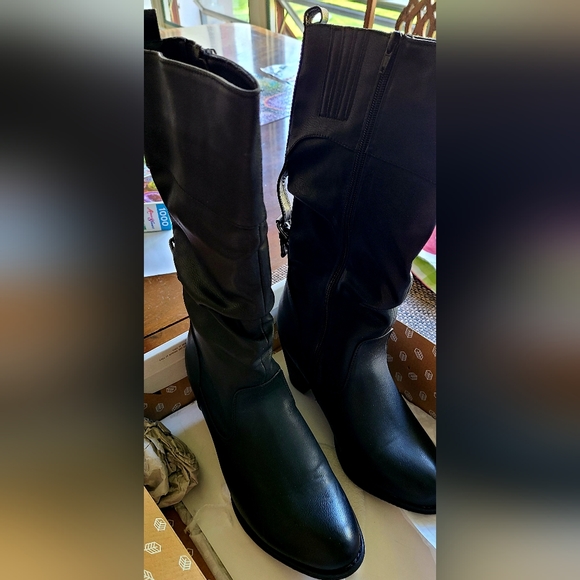 Call It Spring Alinoe Slouch Black Boot - Picture 4 of 6